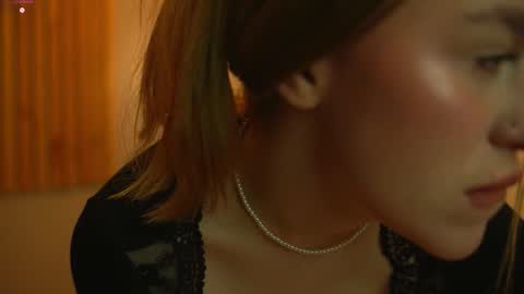 Eminent Eva online show from December 18, 4:02 pm