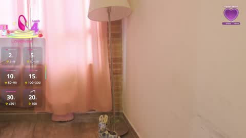 emma online show from April 1, 9:23 pm