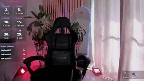   online show from November 2, 8:20 pm