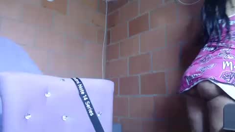 Snapshot of emma__bbw chatting on October 13, 9:50 pm Emma online show from October 13, 9:50 pm