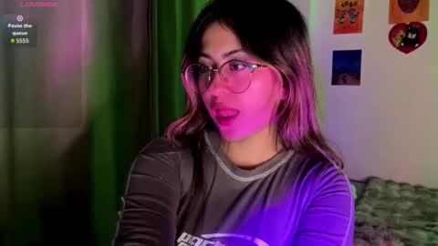 Snapshot of emma__bell_ chatting on September 8, 11:26 pm Emma Is here online show from September 8, 11:26 pm