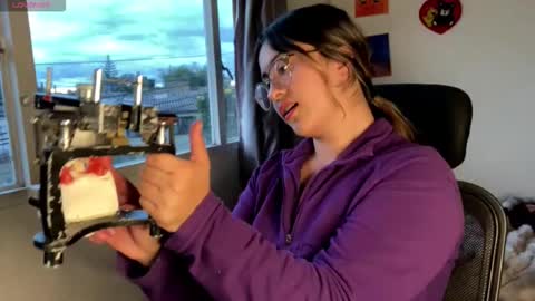 Snapshot of emma__bell_ chatting on September 15, 10:55 pm Emma Is here online show from September 15, 10:55 pm