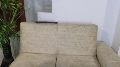 Snapshot of emma_blue_ chatting on September 9, 3:39 am Emma Blue modelo independiente online show from September 9, 3:39 am