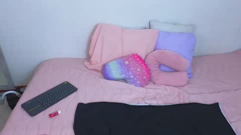 Snapshot of emma_blue_ chatting on January 21, 5:16 am Emma Blue modelo independiente online show from January 21, 5:16 am