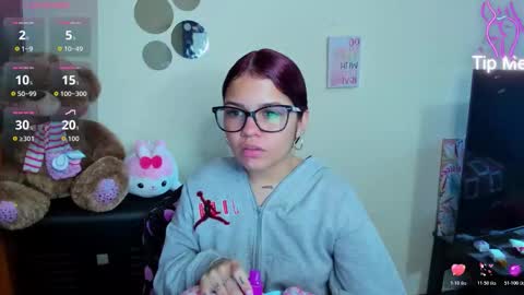 emma_boo_ online show from February 17, 3:55 pm