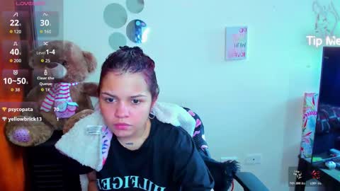 emma_boo_ online show from March 1, 9:19 pm