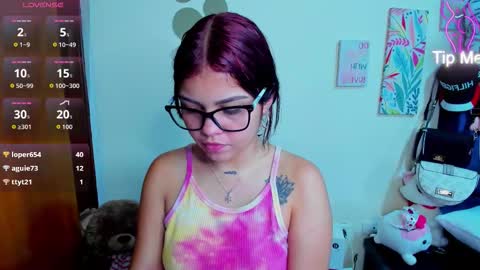 emma_boo_ online show from December 16, 8:15 pm