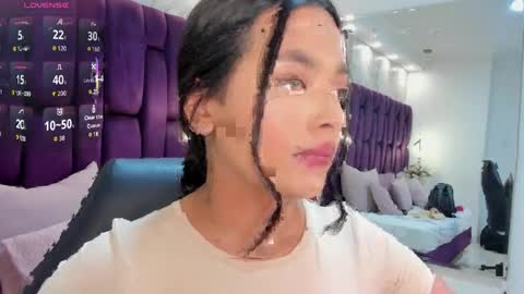 pau online show from April 12, 4:11 pm