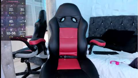 emma_dl2 online show from October 10, 6:58 pm