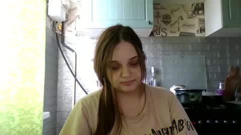 emma_emmochka online show from April 3, 6:09 am