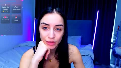 Emma online show from February 25, 11:58 am