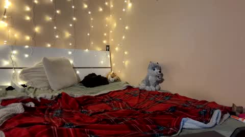 Snapshot of emma_just chatting on February 28, 5:37 pm emma_just online show from February 28, 5:37 pm