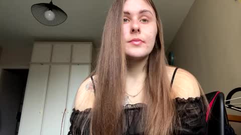 Snapshot of emma_just chatting on March 12, 7:57 am emma_just online show from March 12, 7:57 am