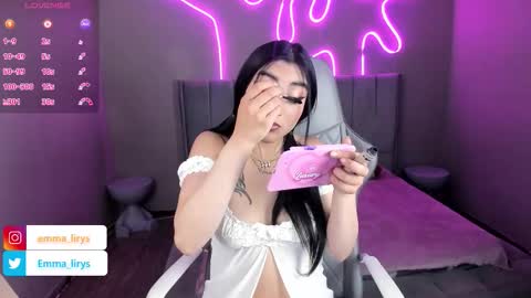 Snapshot of emma_lirys chatting on September 10, 4:24 am Emma online show from September 10, 4:24 am
