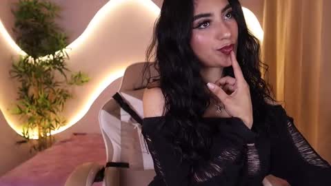 Snapshot of emma_lirys chatting on October 6, 4:52 am Emma online show from October 6, 4:52 am