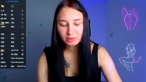 Snapshot of emma_loon chatting on October 1, 5:39 am Emma online show from October 1, 5:39 am