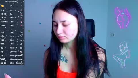 Snapshot of emma_loon chatting on October 6, 5:36 am Emma online show from October 6, 5:36 am
