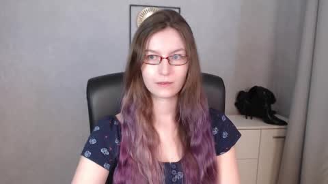 emma online show from September 16, 5:43 am