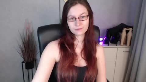 emma online show from February 19, 7:18 am