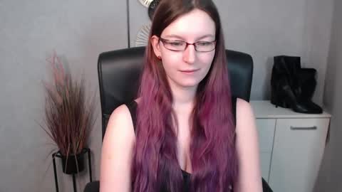 emma online show from February 26, 7:02 am