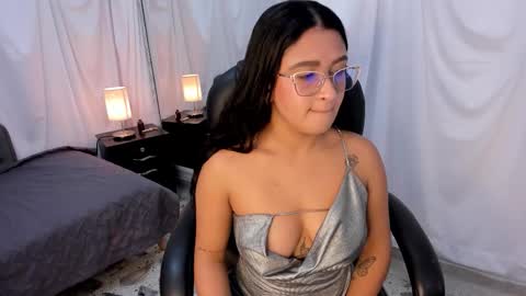 emma_morrison online show from October 18, 3:11 am