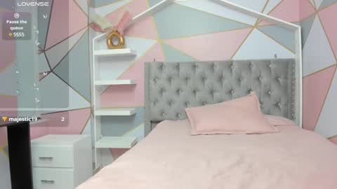 Emma online show from February 9, 10:09 am