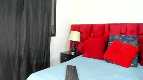 Snapshot of emma_rosse_01 chatting on October 1, 5:17 am Emma rosse online show from October 1, 5:17 am
