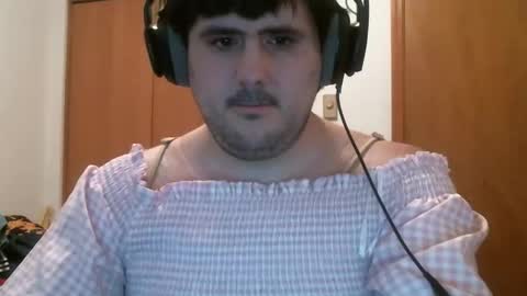 emma_the_boy online show from January 7, 9:58 am