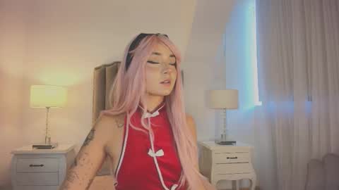 Snapshot of emma_torres__ chatting on October 18, 12:20 pm Ema online show from October 18, 12:20 pm