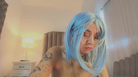Snapshot of emma_torres__ chatting on October 8, 1:06 pm Ema online show from October 8, 1:06 pm