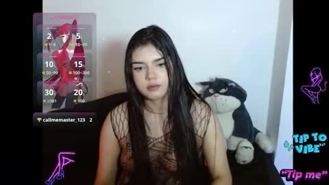 Snapshot of emma_yui19 chatting on October 8, 11:10 pm emma online show from October 8, 11:10 pm
