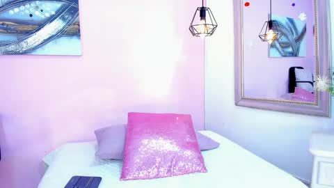 Emma  online show from November 30, 5:20 pm