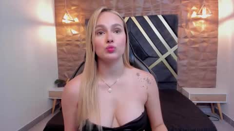 EMMA online show from December 22, 5:31 pm