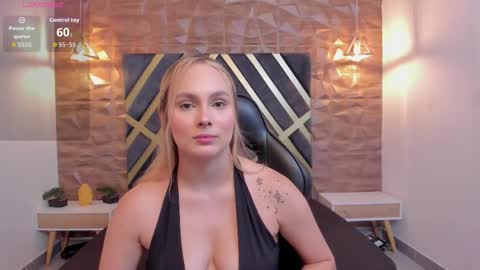 EMMA online show from December 13, 7:53 pm