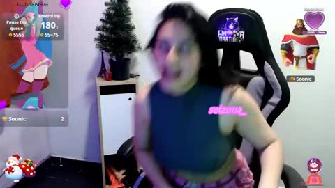 Snapshot of emmaamartinez chatting on December 8, 12:13 am modelo independente online show from December 8, 12:13 am