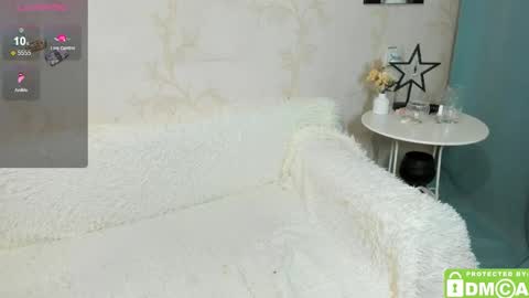 Snapshot of emmaamazingeyes chatting on September 12, 4:53 pm Emma 31487 online show from September 12, 4:53 pm