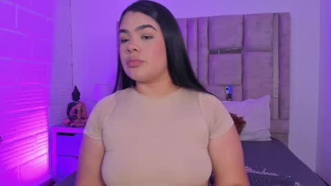 emma becket online show from November 13, 4:04 am