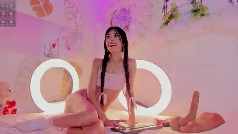 Emma Duque online show from November 23, 7:01 pm