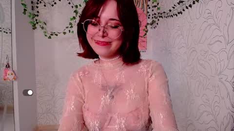 Snapshot of emmae__ chatting on December 29, 6:14 am Emma online show from December 29, 6:14 am
