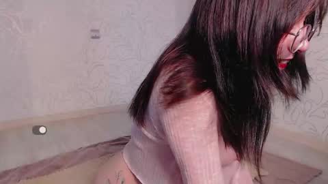 Snapshot of emmae__ chatting on September 15, 8:05 am Emma online show from September 15, 8:05 am