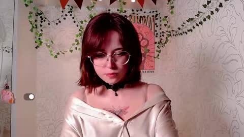 Snapshot of emmae__ chatting on December 20, 1:33 pm Emma online show from December 20, 1:33 pm