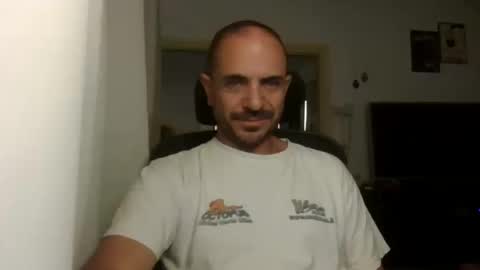 Snapshot of emmagold123 chatting on September 10, 10:33 pm Ariel online show from September 10, 10:33 pm