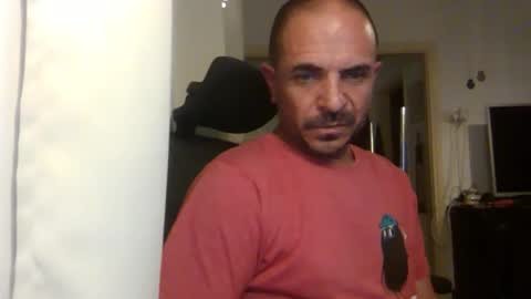 Snapshot of emmagold123 chatting on October 4, 8:39 pm Ariel online show from October 4, 8:39 pm