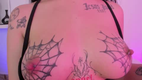 emmajohanson online show from February 7, 8:56 pm