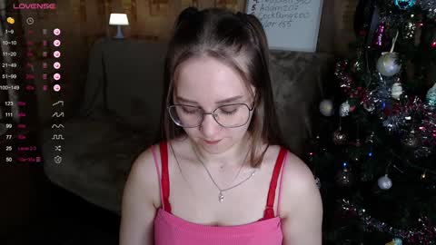 Mia online show from December 30, 3:02 pm