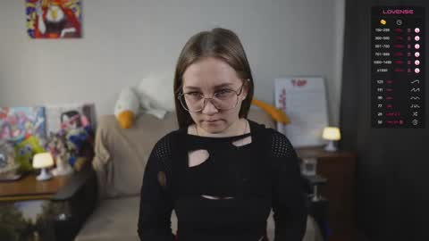 Mia online show from October 11, 4:28 am