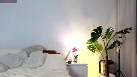 Emma online show from January 14, 9:34 pm