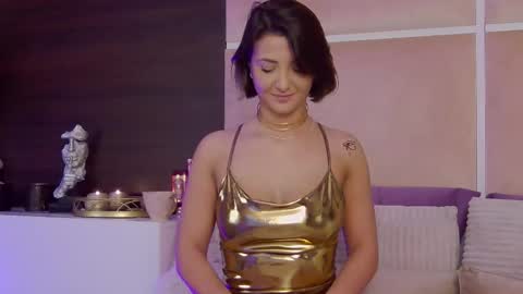 Emma Willinson online show from February 2, 6:10 am