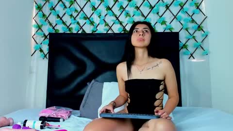  Emma  online show from January 26, 3:58 pm