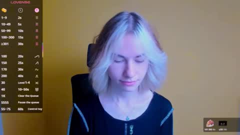 Snapshot of emmi_rossum chatting on September 30, 5:18 am Emmi online show from September 30, 5:18 am